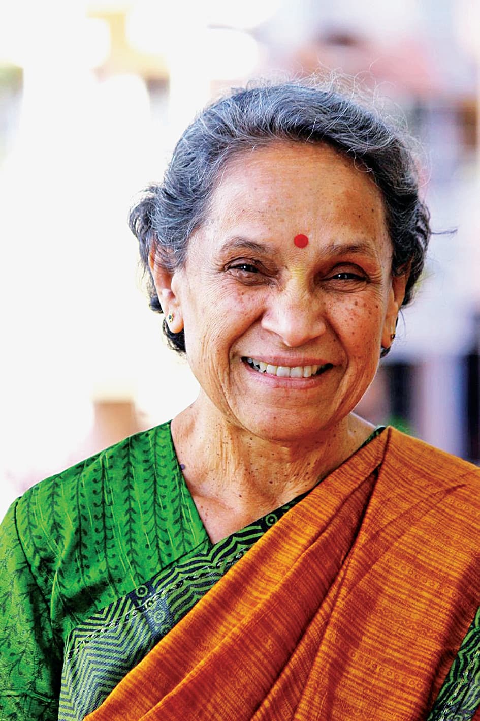 प्रतिमा — Veena Gavankar